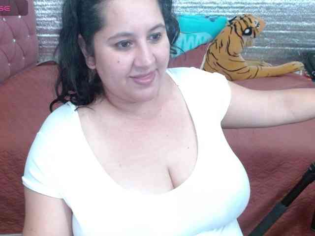emilynessa webcam