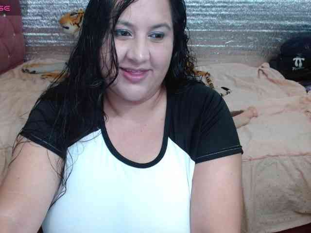 emilynessa webcam