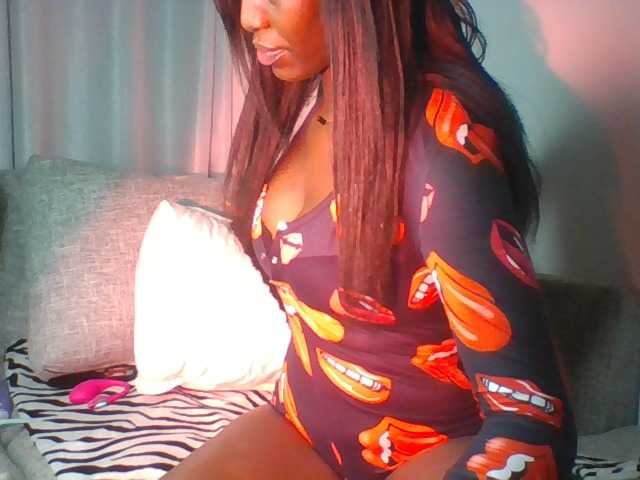 Sexymaya22 live cam on BongaCams