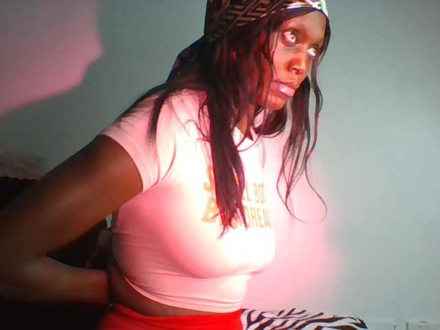 Sexymaya22 live cam on BongaCams