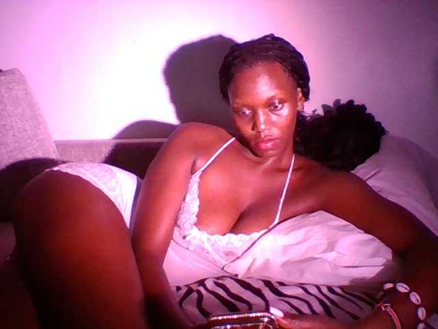 Sexymaya22 live cam on BongaCams