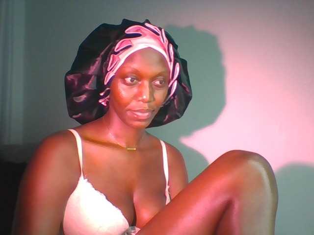 Sexymaya22 — live female cam