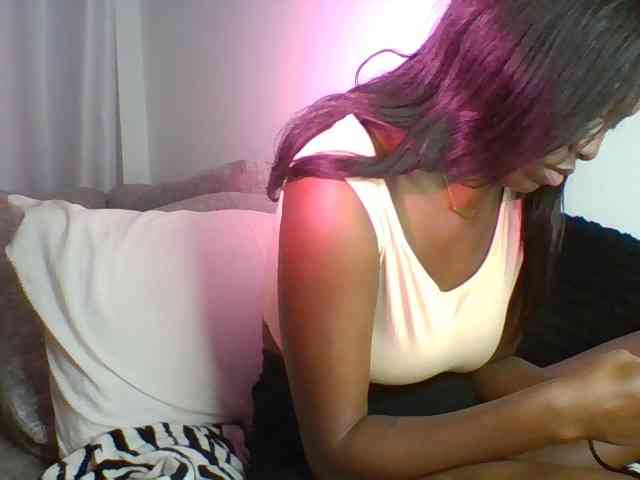 Sexymaya22 webcam
