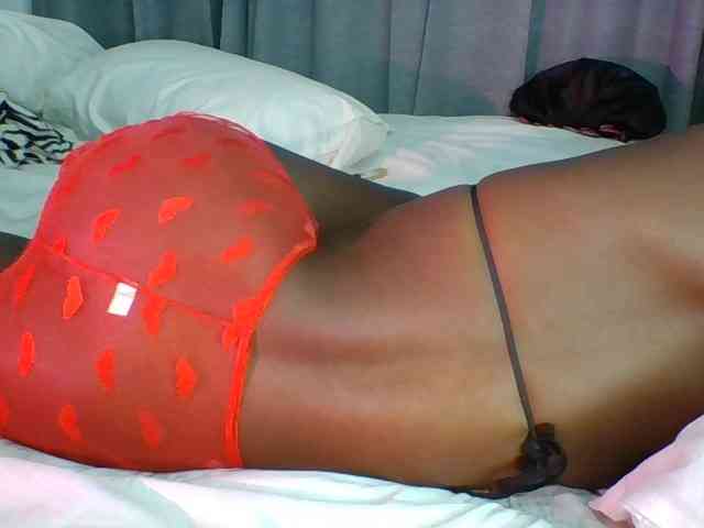 Sexymaya22 webcam
