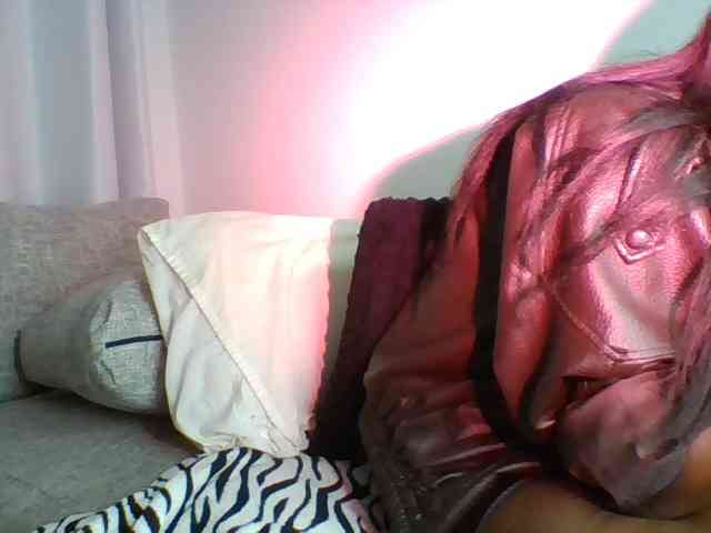 Sexymaya22 webcam