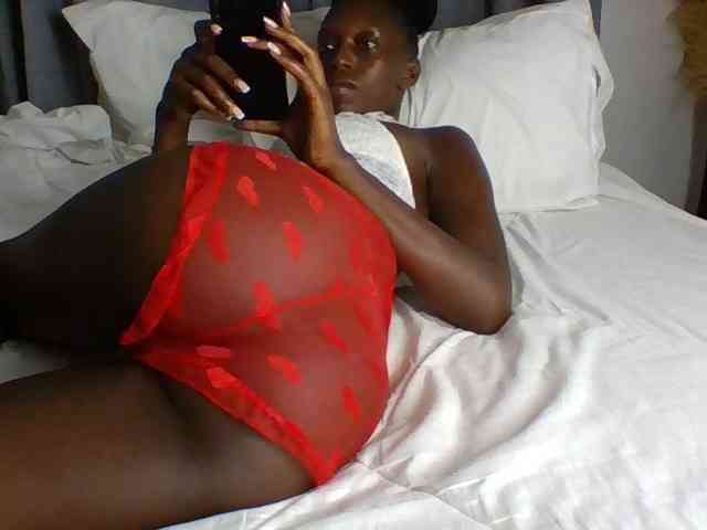 Sexymaya22 webcam