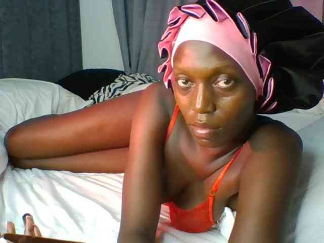 Sexymaya22 webcam