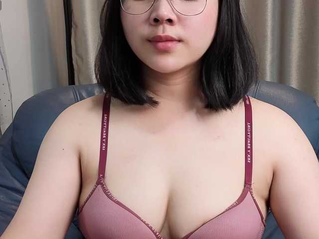 babyunicorn998 live cam on BongaCams