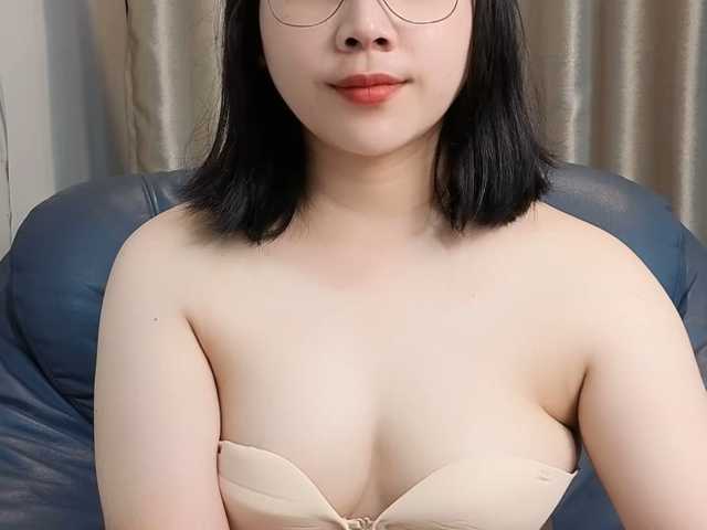 babyunicorn998 live cam on BongaCams