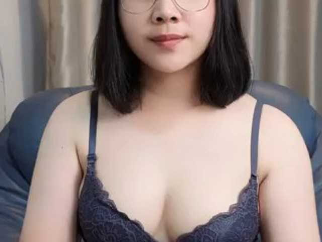 babyunicorn998 live cam on BongaCams
