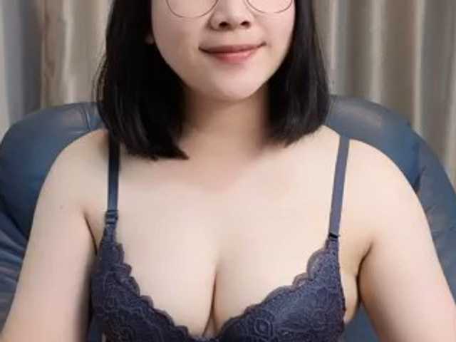 babyunicorn998 live cam on BongaCams