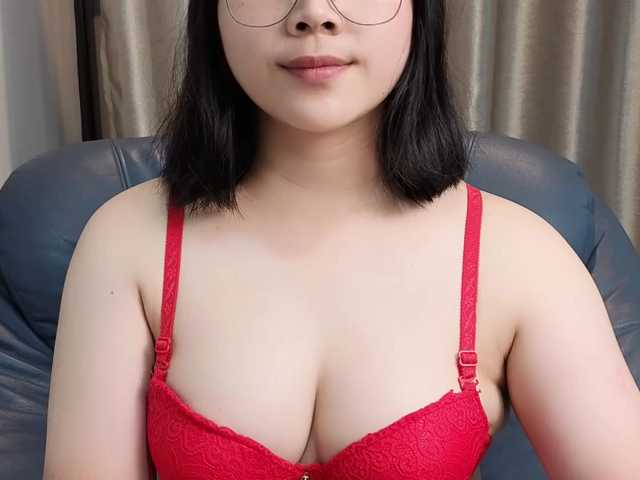 babyunicorn998 live cam on BongaCams