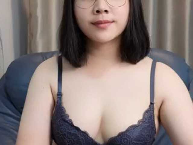 babyunicorn998 live cam on BongaCams