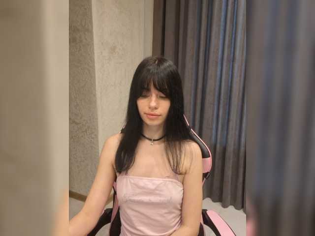 Kelseyy live cam on BongaCams