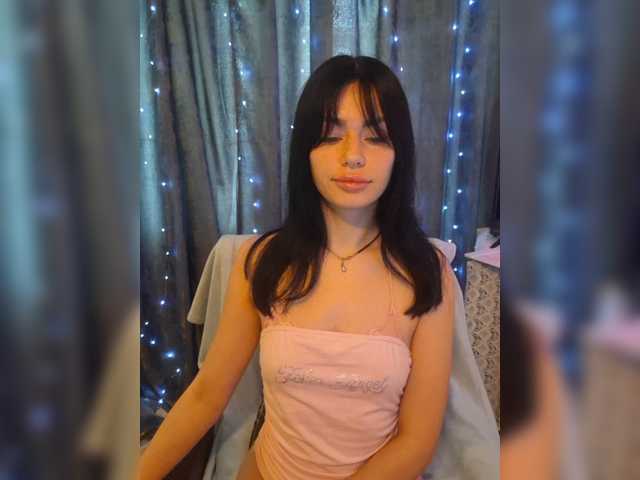 Kelseyy live cam on BongaCams