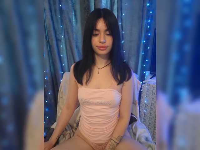 Kelseyy live cam on BongaCams