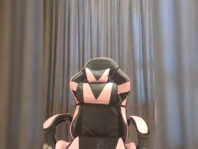 Kelseyy live cam on BongaCams