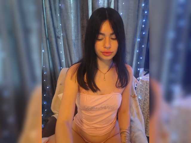 Kelseyy live cam on BongaCams