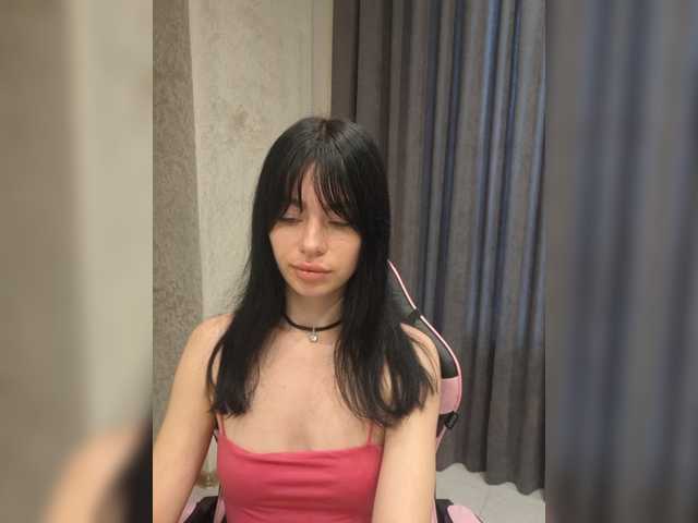 Kelseyy, live now on BongaCams