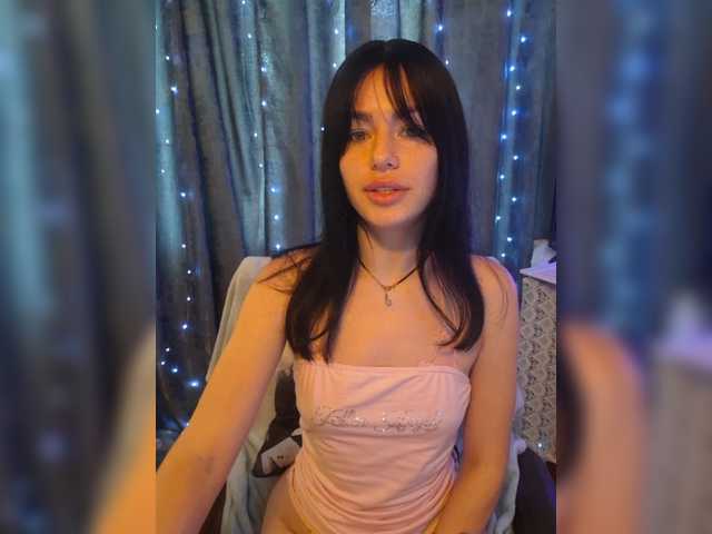 Kelseyy live cam on BongaCams
