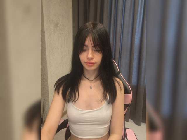 Kelseyy live cam on BongaCams