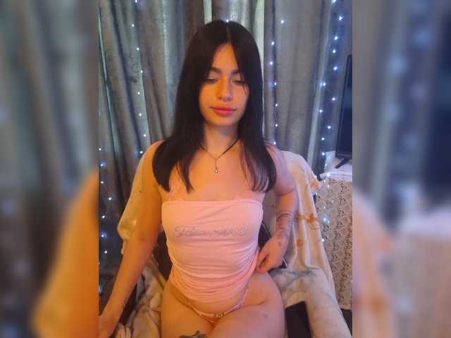 Kelseyy live cam on BongaCams