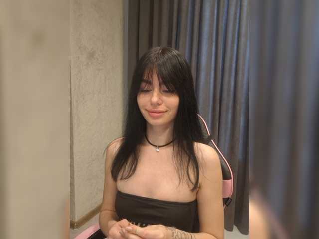 Kelseyy live cam on BongaCams