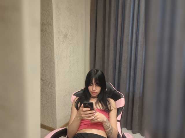 Kelseyy, live now on BongaCams
