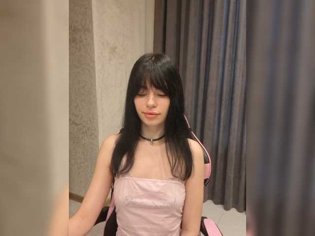 Kelseyy live cam on BongaCams