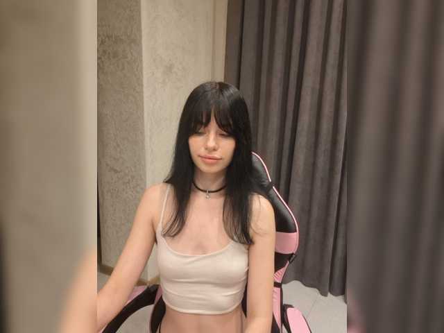 Kelseyy live cam on BongaCams