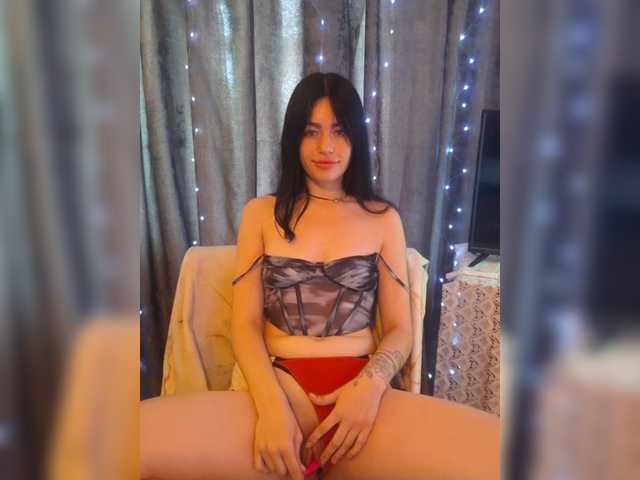 Kelseyy live cam on BongaCams