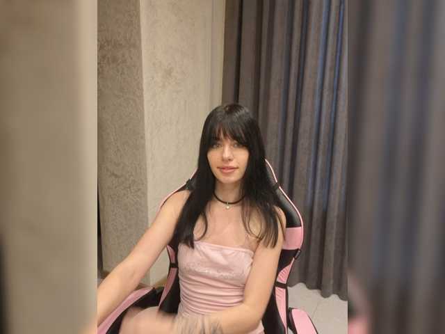 Kelseyy live cam on BongaCams