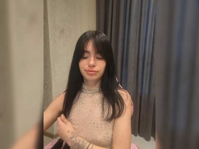 Kelseyy live cam on BongaCams