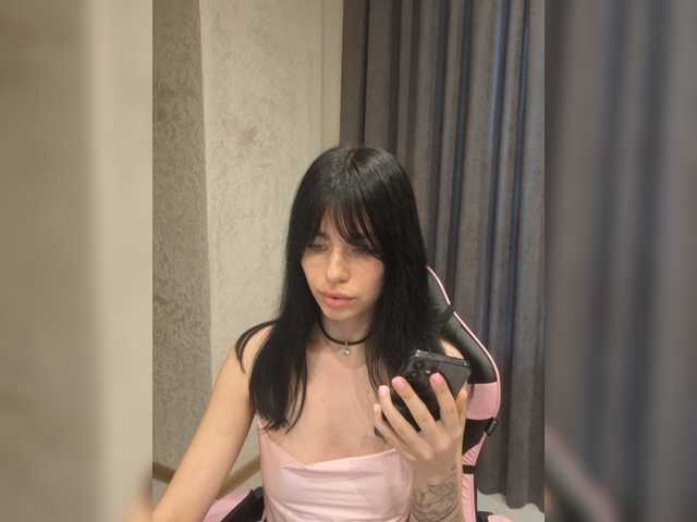 Kelseyy live cam on BongaCams