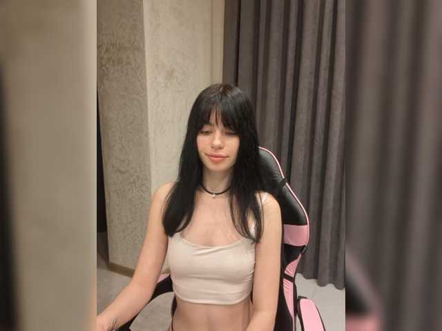 Kelseyy live cam on BongaCams