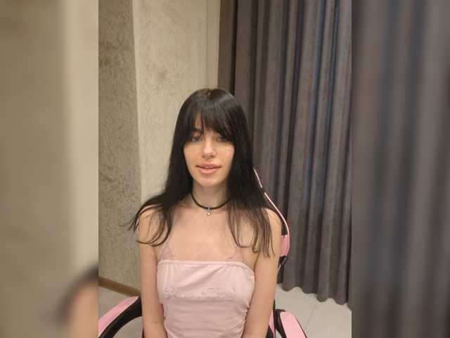 Kelseyy live cam on BongaCams