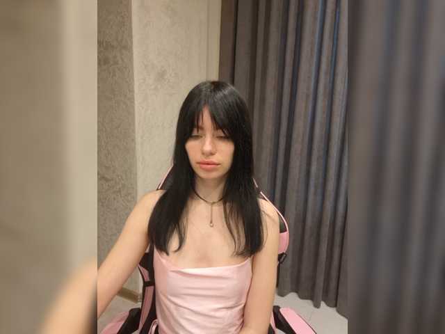 Kelseyy live cam on BongaCams