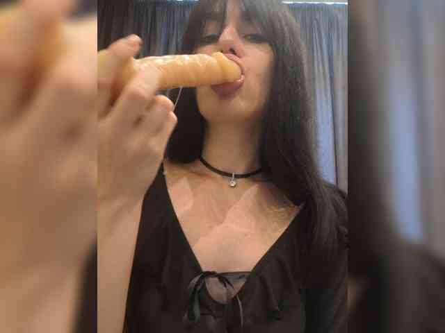 11Nyabinghi11 webcam