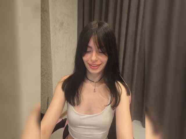 11Nyabinghi11 webcam