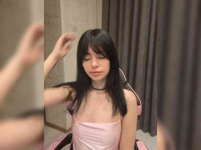 11Nyabinghi11 webcam