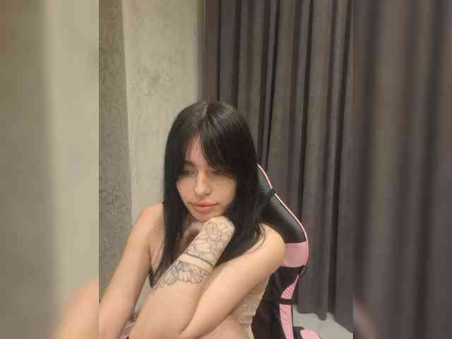 11Nyabinghi11 webcam