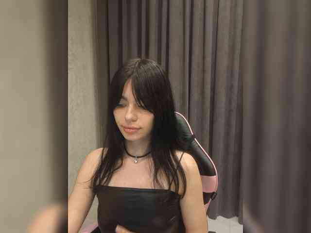 11Nyabinghi11 webcam