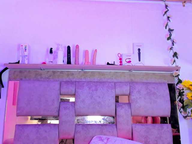 Natasha-Adams live cam on BongaCams