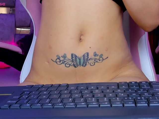 Natasha-Adams live cam on BongaCams
