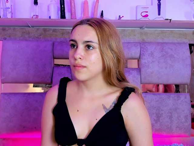 Natasha-Adams live webcam show