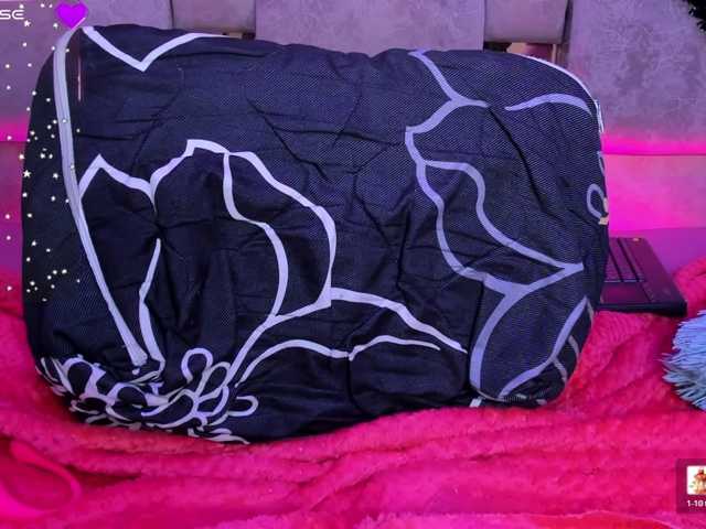 Natasha-Adams live cam on BongaCams