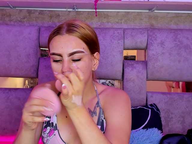 Natasha-Adams live cam on BongaCams