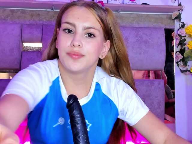 Natasha-Adams live cam on BongaCams