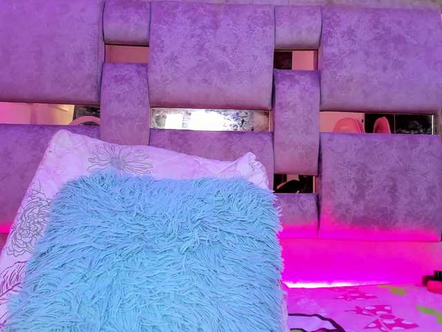 Natasha-Adams live cam on BongaCams