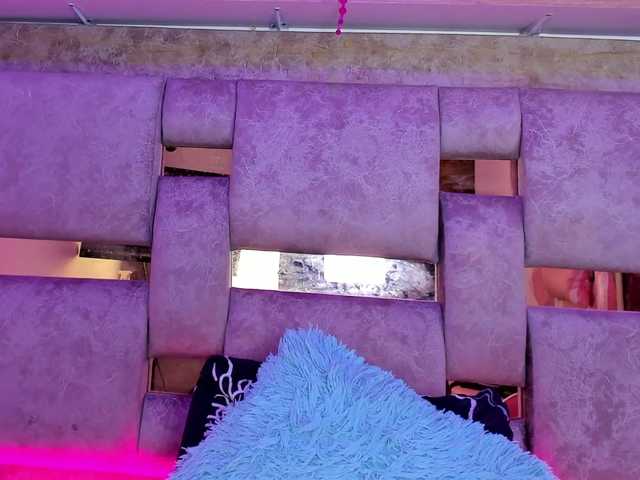 Natasha-Adams live cam on BongaCams